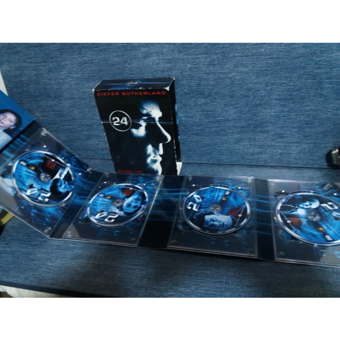 24 TWENTY FOUR SEASON TWO BOX SET 7 DVD FİLM (İNGİLİZCE)