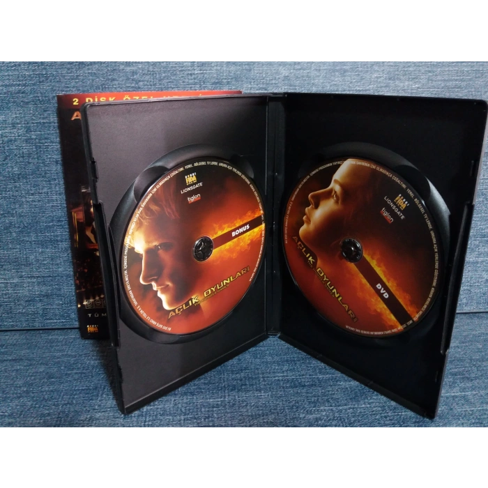 AÇLIK OYUNLARI DVD FİLM  ( 2 DISK )