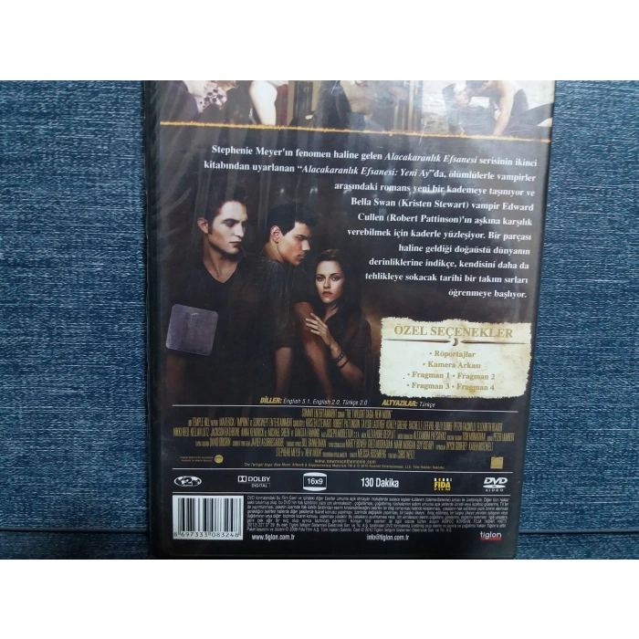 ALACAKARANLIK YENİ AY  DVD FİLM ( SIFIR )