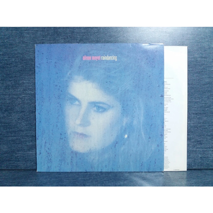 ALISON MOYET RAINDANCING