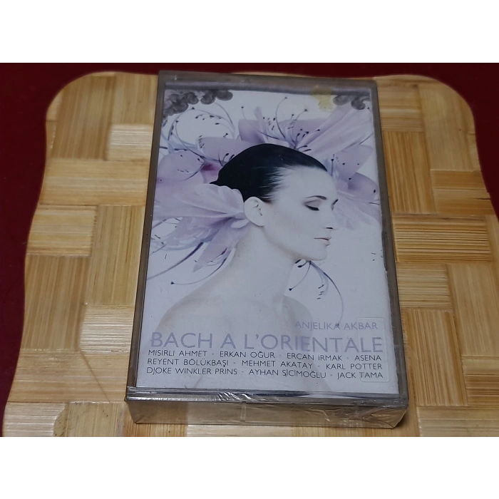 ANJELIKA AKBAR BACH MÜZİK KASET