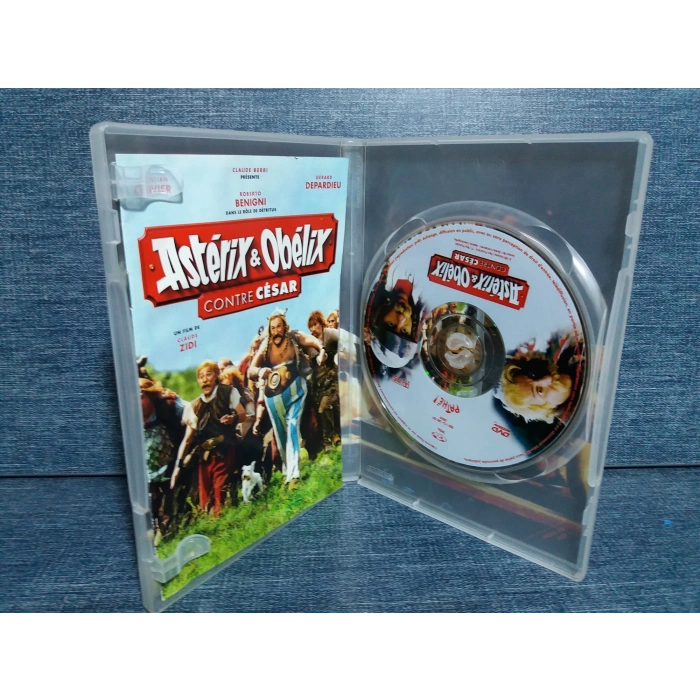 ASTERIX OBELIX CONTRE CESAR DVD FİLM (Fransızca)
