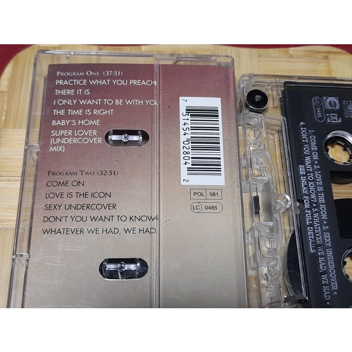 BARRY WHITE THE ICON IS LOVE MÜZİK KASET