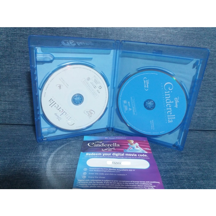CINDERELLA FİLM BLURAY + DVD (İNGİLİZCE)