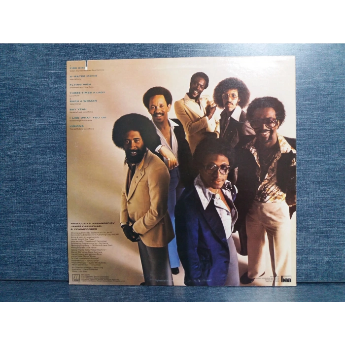 COMMODORES NATURAL HIGH