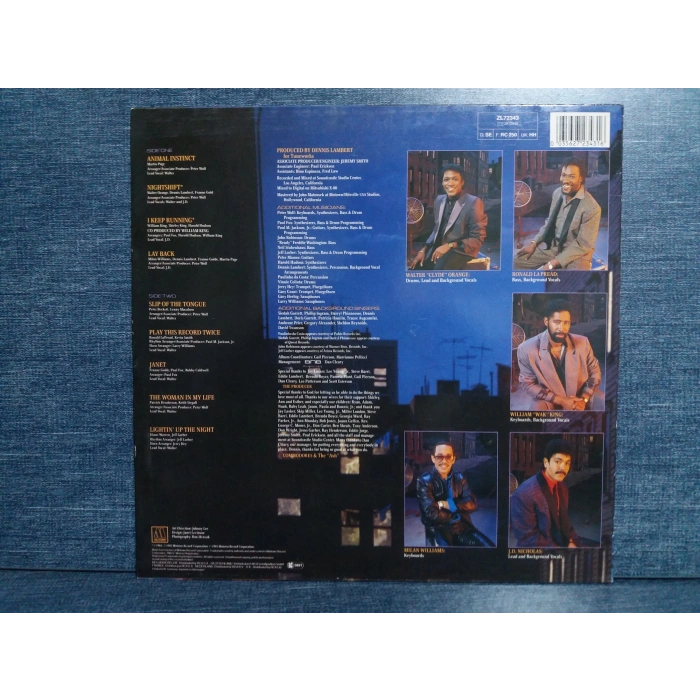 COMMODORES NIGHTSHIFT