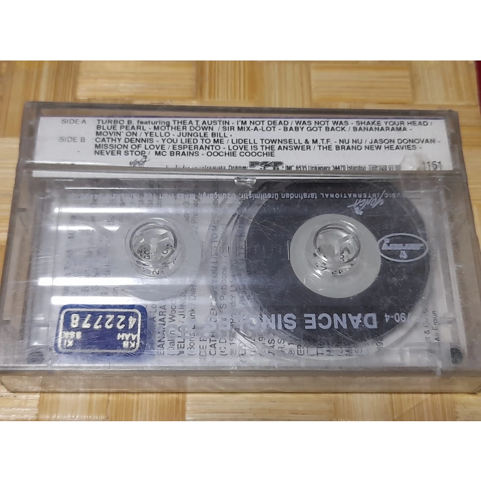 DANCE SINGLES 4 MÜZİK KASET