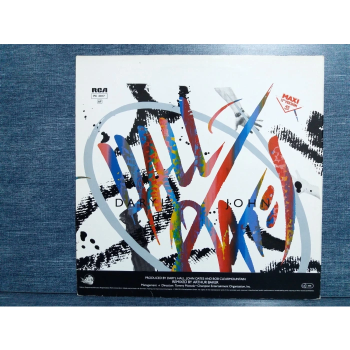 DARYL HALL JOHN OATES OUT OF TOUCH MAXI LP