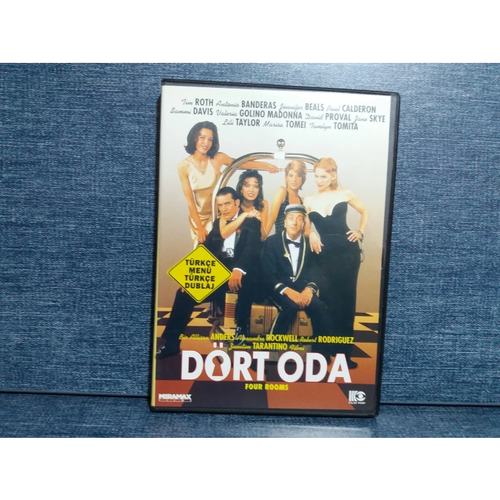 DÖRT ODA BANDERAS DVD FİLM