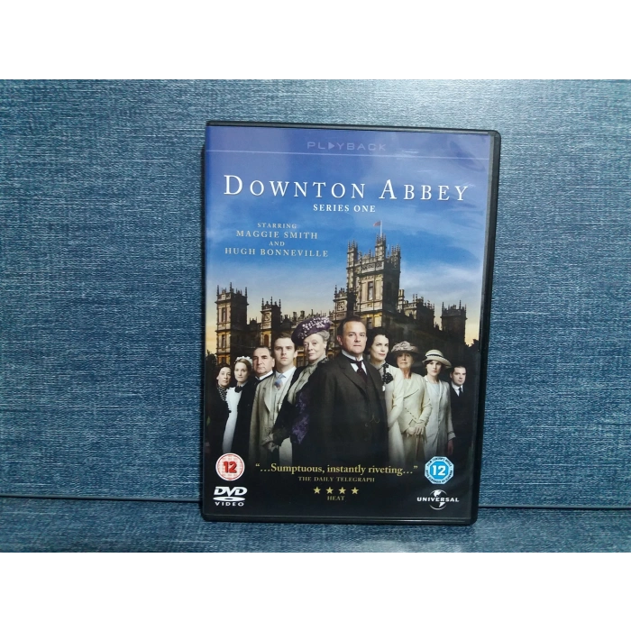 DOWNTON  ABBEY DVD FİLM  ( İNGİLİZCE - 3 DISK )