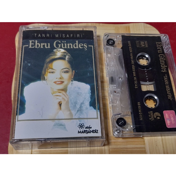 EBRU GÜNDEŞ TANRI MİSAFİRİ MÜZİK KASET