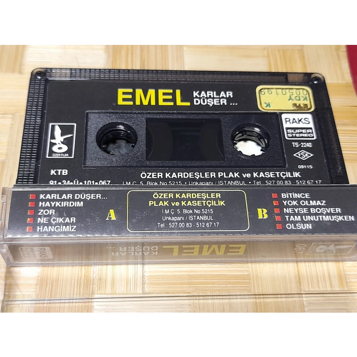 EMEL KARLAR DÜŞER MÜZİK KASET