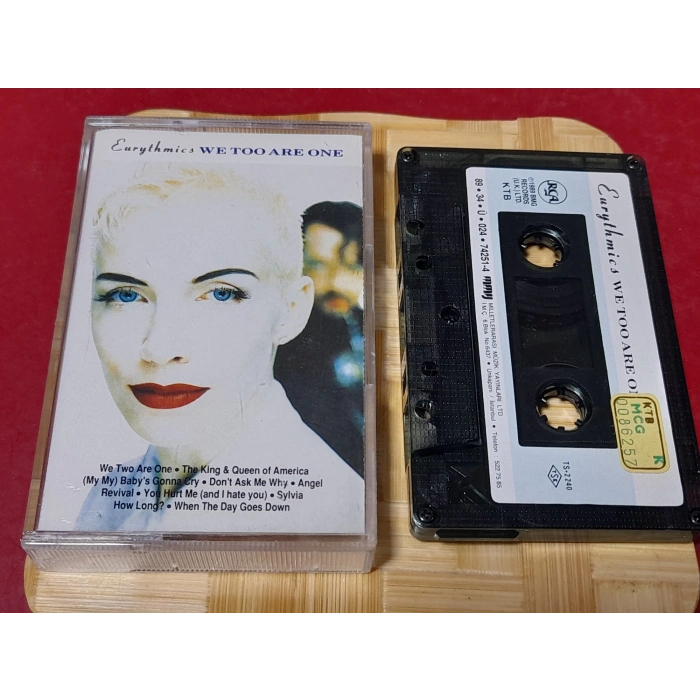 EURYTHMICS WE TOO ARE ONE MÜZİK KASET