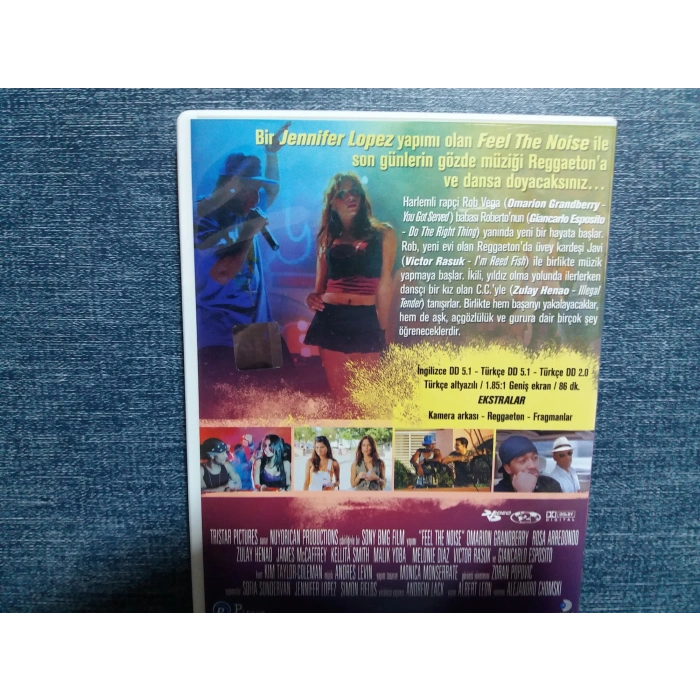 FEEL THE NOISE DVD FİLM