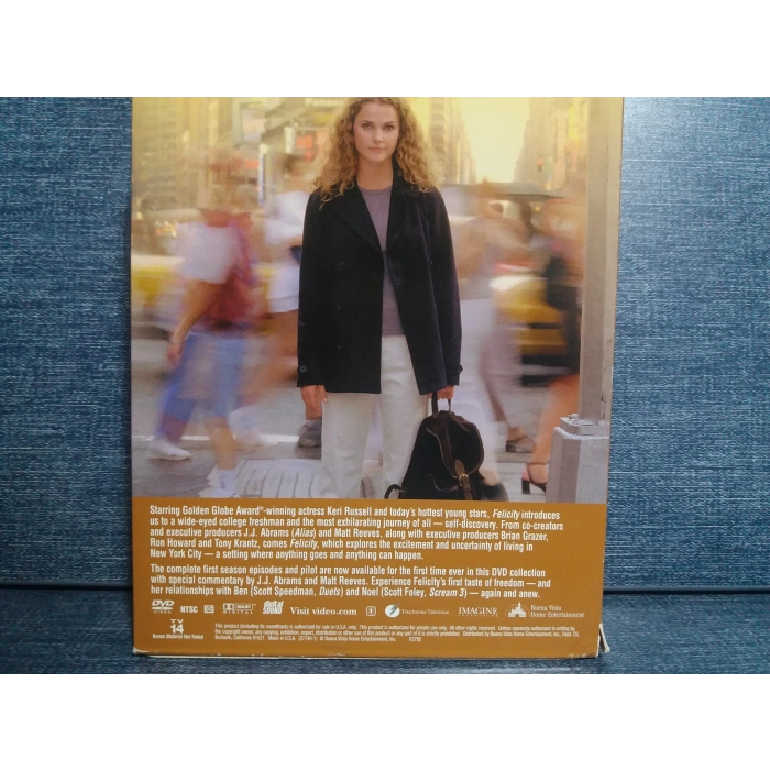 FELICITY FIRST SEASON DVD FİLM BOX (İNGİLİZCE-6 DISK)