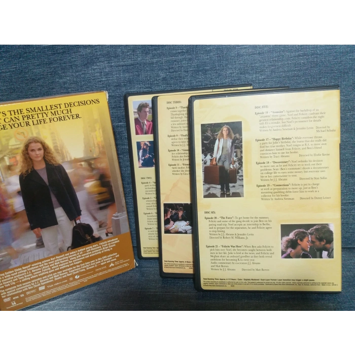 FELICITY FIRST SEASON DVD FİLM BOX (İNGİLİZCE-6 DISK)