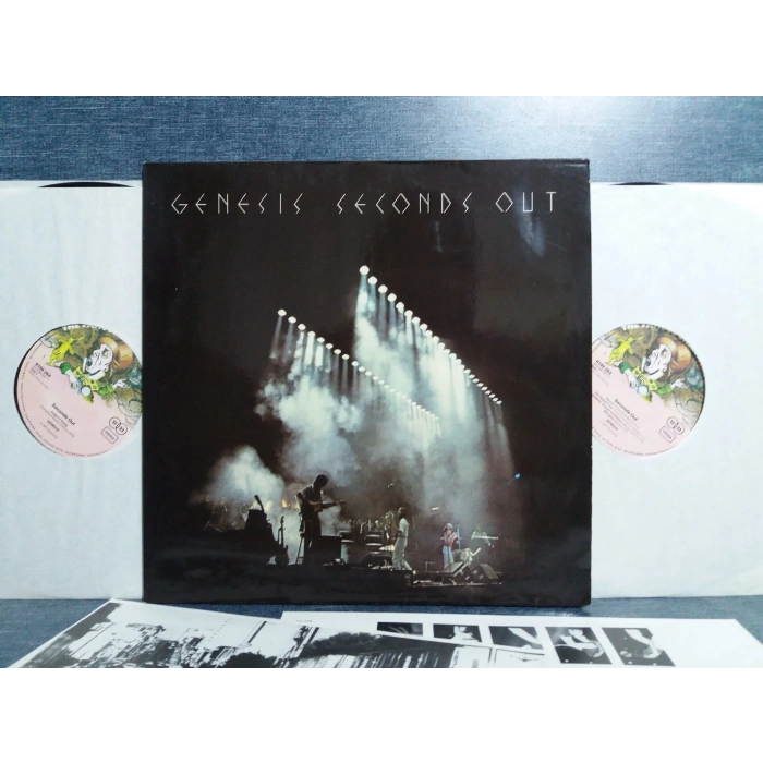 GENESIS SECONDS OUT 2 LP