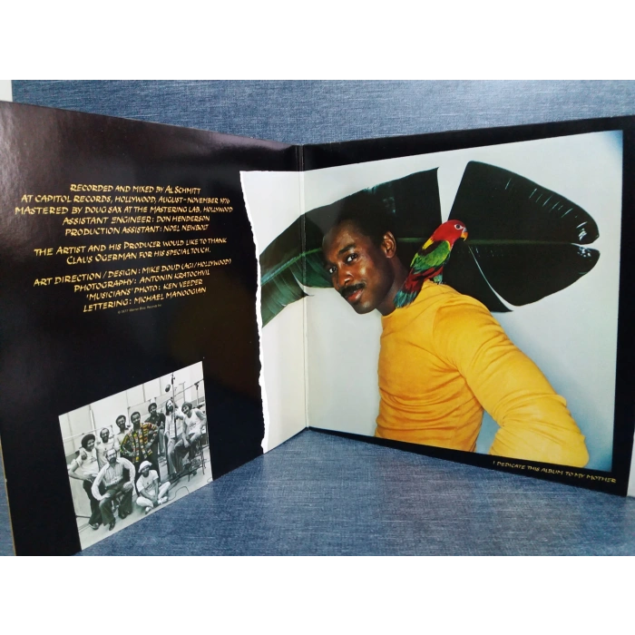 GEORGE BENSON IN FLIGHT MUSIC LP