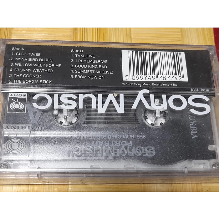 GEORGE BENSON PORTRAIT MÜZİK KASET