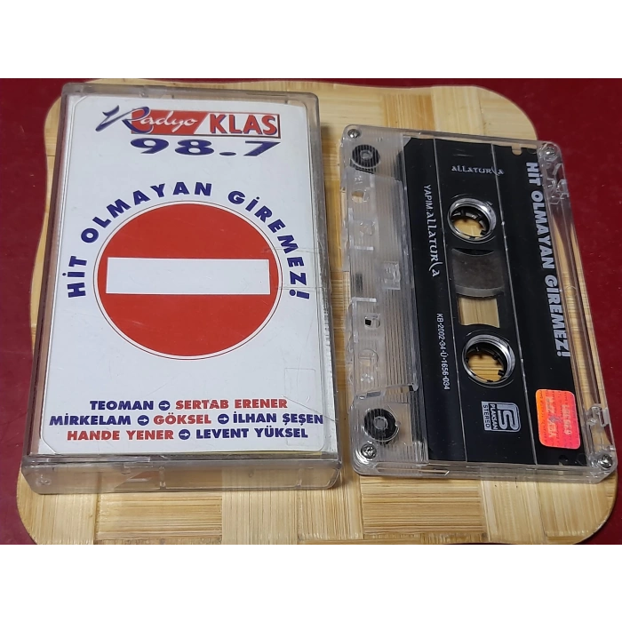 HİT OLMAYAN GİREMEZ MÜZİK KASET