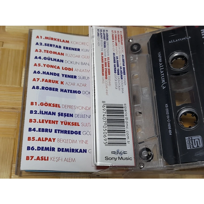 HİT OLMAYAN GİREMEZ MÜZİK KASET