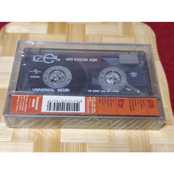 İZEL BİR KÜÇÜK AŞK MÜZİK KASET