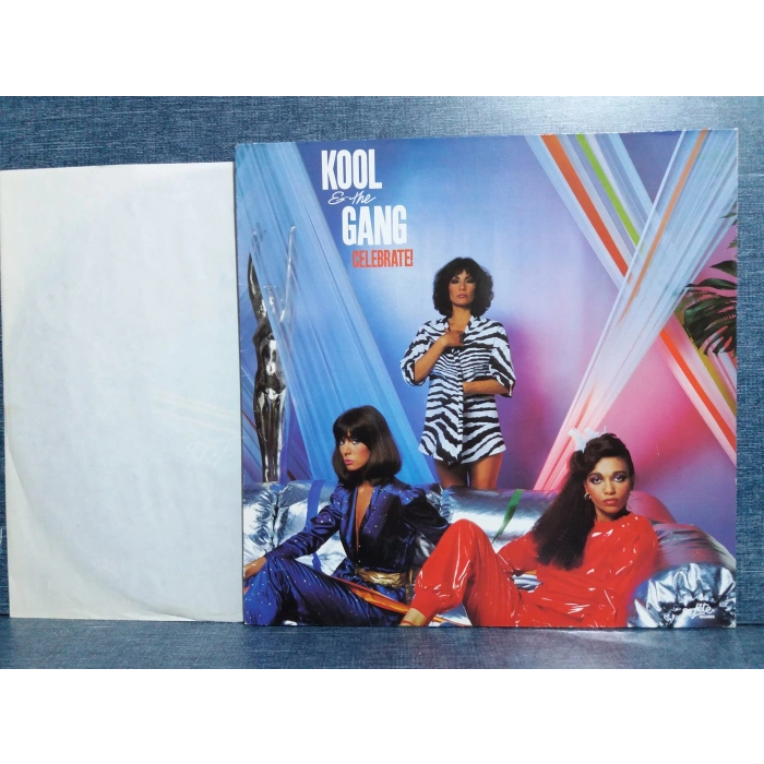 KOOL THE GANG CELEBRATE MUSIC LP