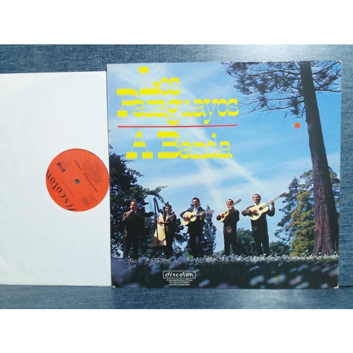 LOS PARAGUAYOS A BANDA