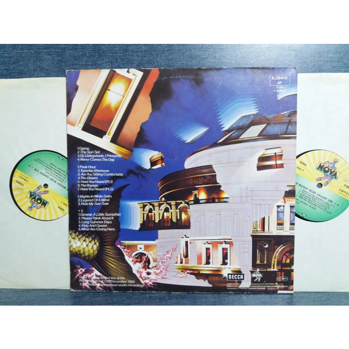 MOODY BLUES CAUGHT LIUVE 2 LP