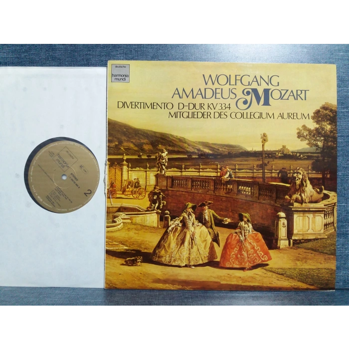 MOZART DIVERTIMENTO MUSIC LP