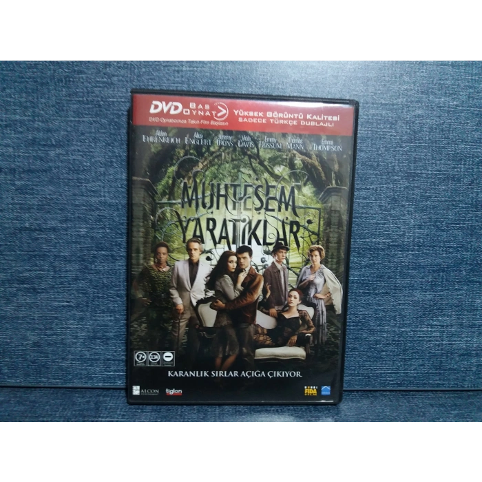 MUHTEŞEM YARATIKLAR DVD FİLM BAS OYNAT