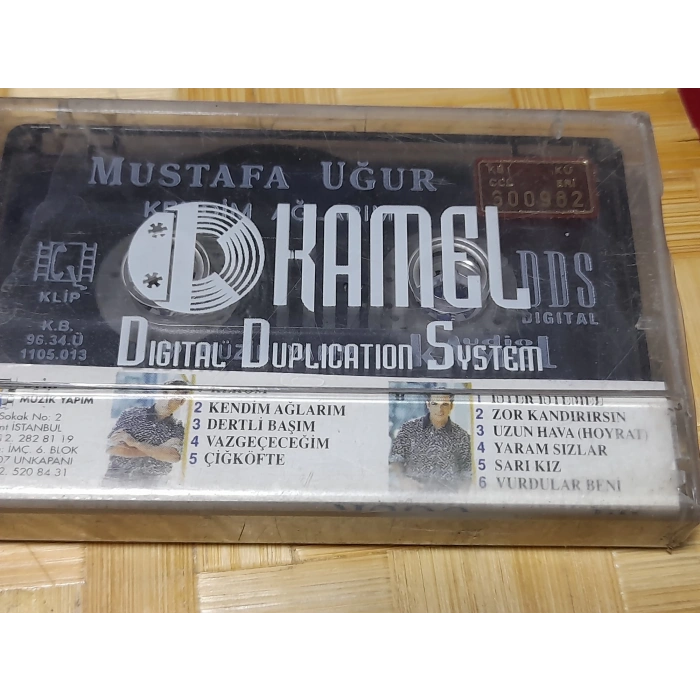 MUSTAFA UĞUR KENDİM AĞLARIM MÜZİK KASET