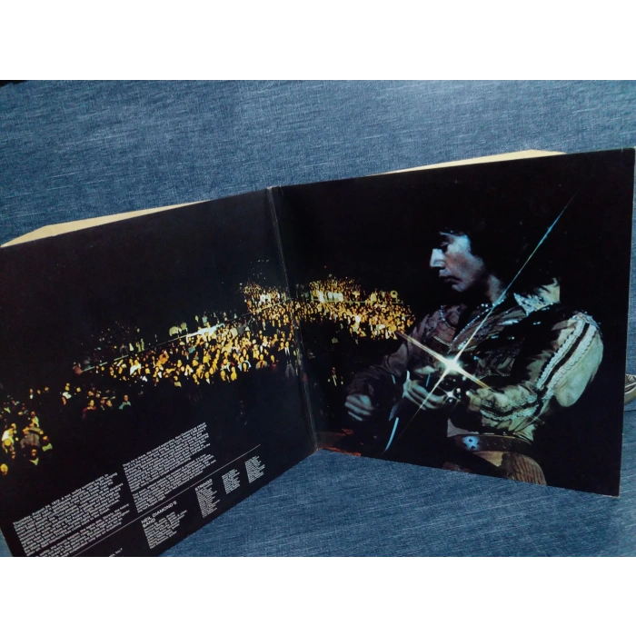 NEIL DIAMOND HOT AUGUST NIGHTS  2 LP ( U.K TOP COPY)
