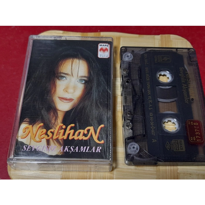 NESLİHAN SEVGİSİZ AKŞAMLAR MÜZİK KASET