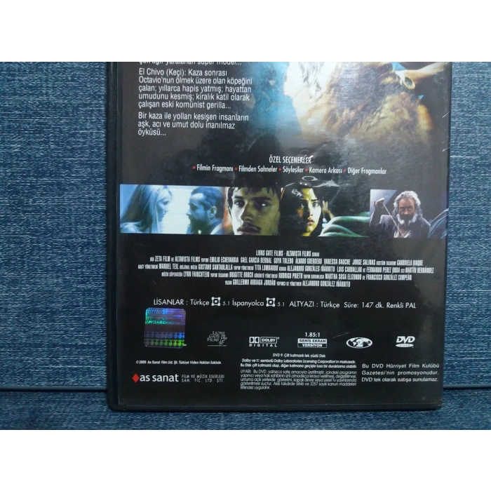 PARAMPARÇA AŞKLAR KÖPEKLER DVD FİLM