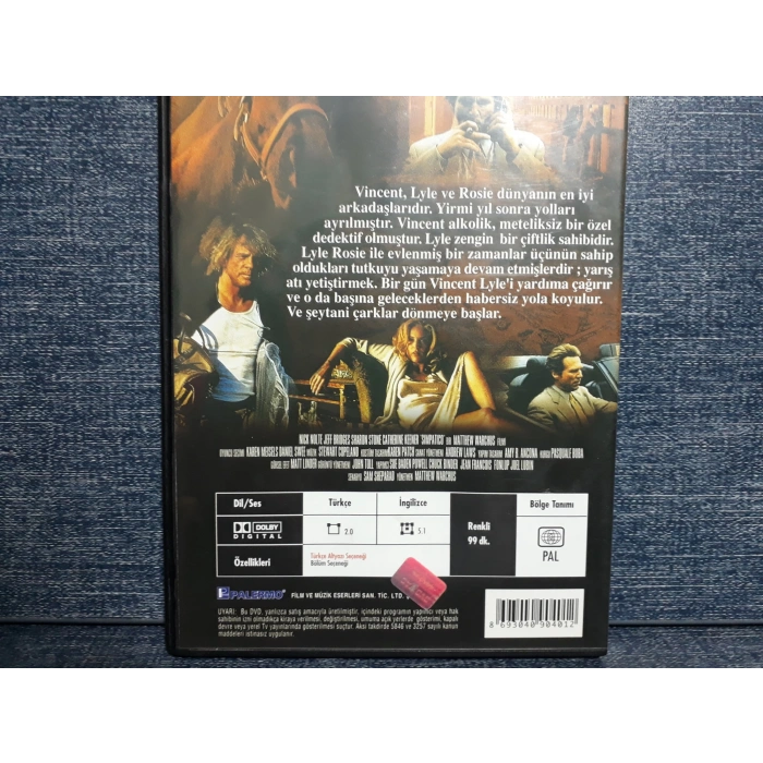 SAKLI ANILAR DVD FİLM