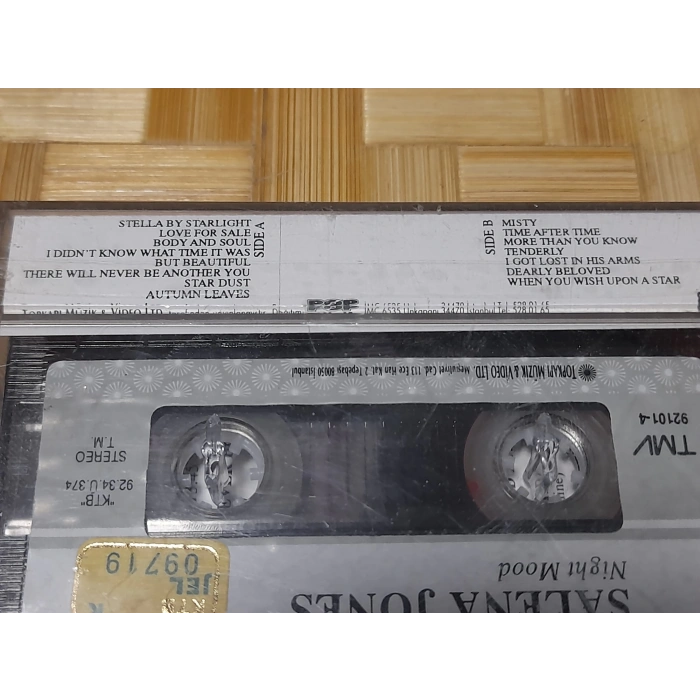 SALENA JONES NIGHT MOOD MÜZİK KASET