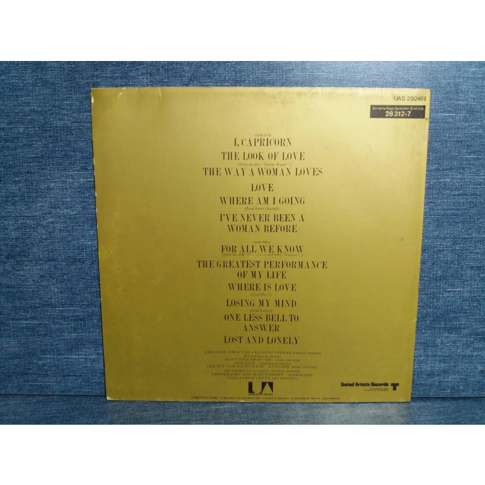 SHIRLEY BASSEY I CAPRICORN  LP