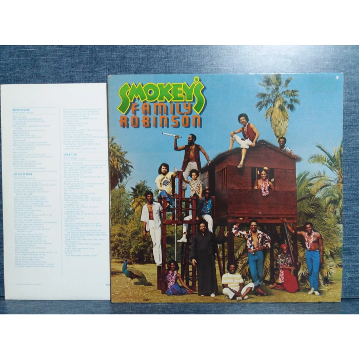 SMOKEYS FAMILY ROBINSON MUSIC LP