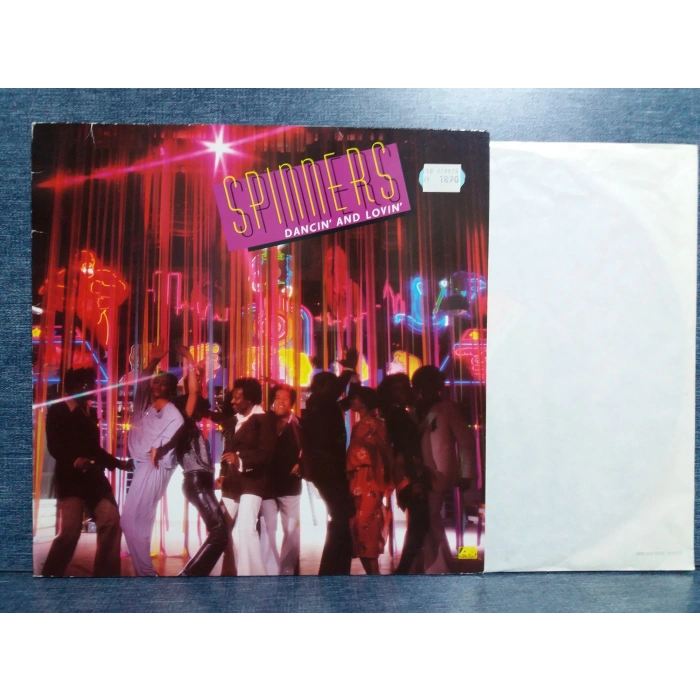 SPINNERS DANCIN AND LOVIN MUSIC LP