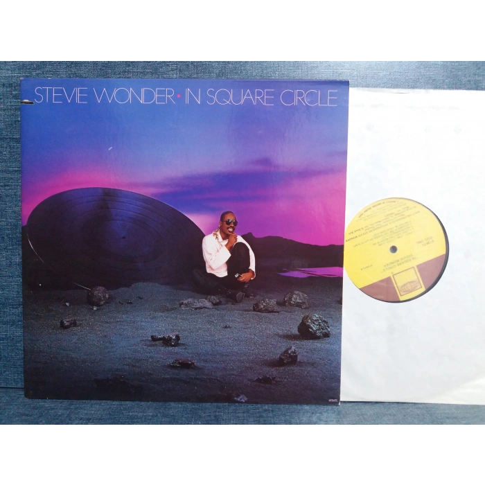 STEVIE WONDER IN SQUARE CIRCLE MUSIC LP