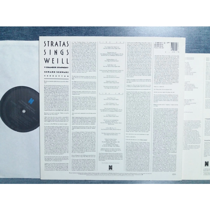 STRATAS SINGS WEILL LP