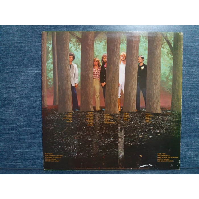 STYX THE GRAND ILLUSION MUSIC LP