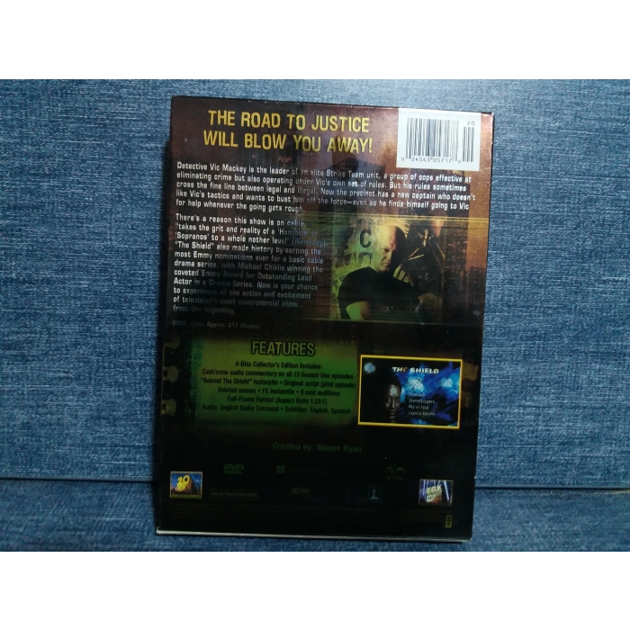 THE SHIELD FIRST SEASON DVD BOX (İNGİLİZCE-4 CD) Colector seri