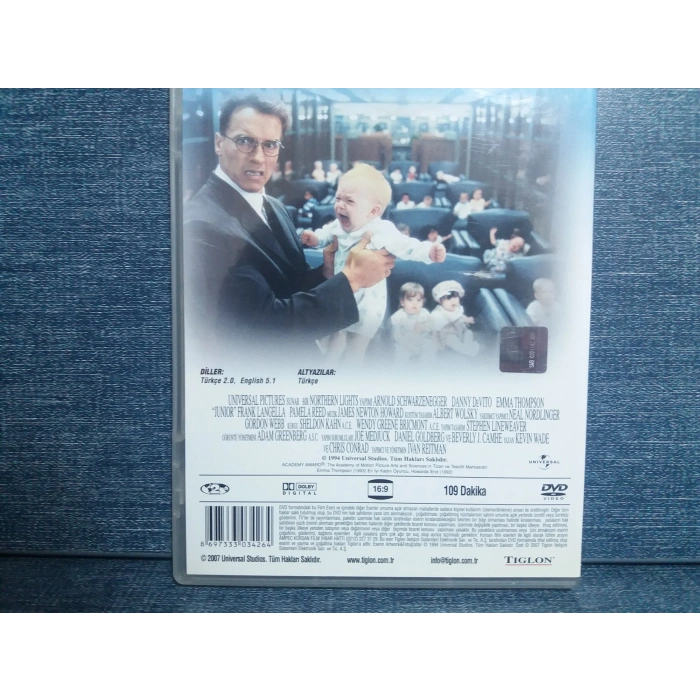 UFAKLIK JUNIOR DVD FİLM