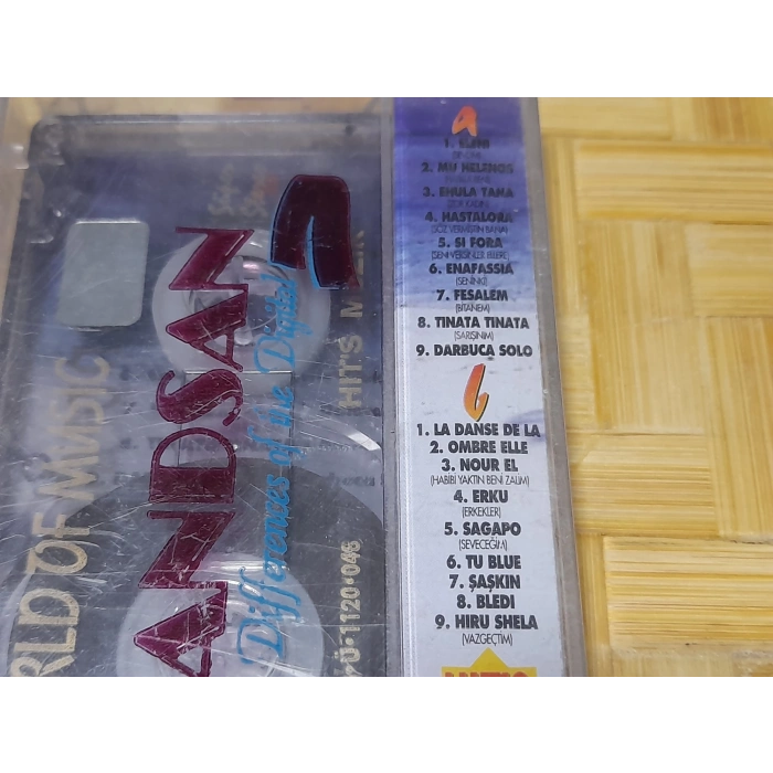 WORLD OF MUSIC GREEK LATIN ORIENTS SALSA MÜZİK KASET