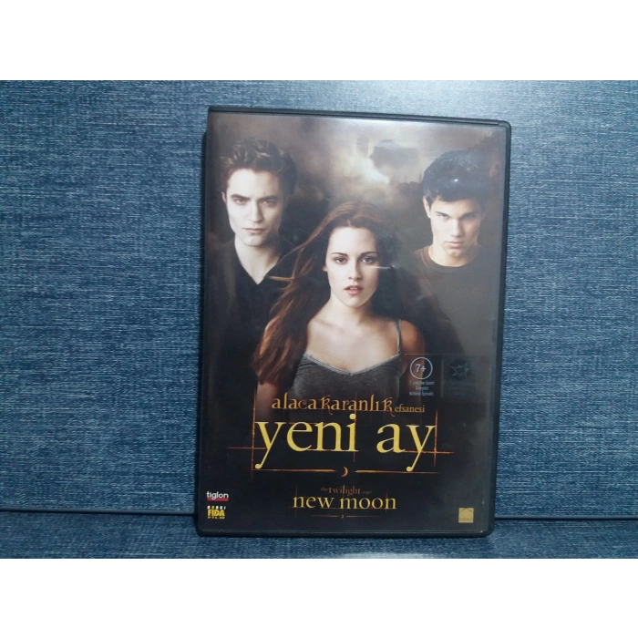 YENİ AY ALACAKARANLIK DVD FİLM