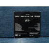 UB40  DR X DONT WALK ON THE GRASS