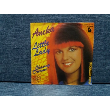 ANEKA LITTLE LADY CHASING REAMS