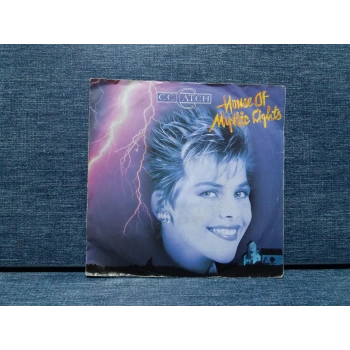 C.C. CATCH HOUSE OF MYSTIC LIGHTS